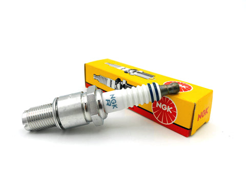 (1X) NGK Laser Platinum BUR7EQP (4764) Spark Plug